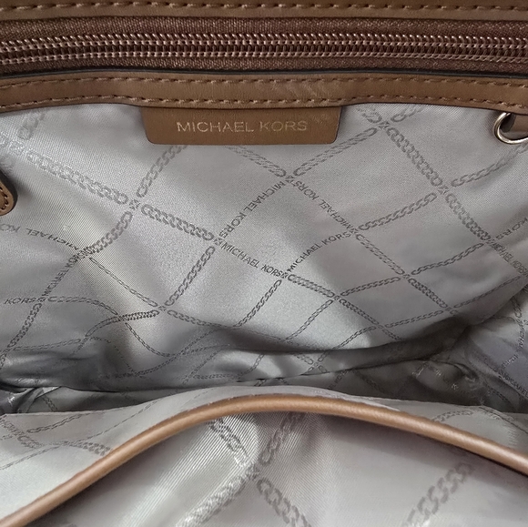 LIKE NEW! Michael Kors Medium Backpack - Picture 8 of 8